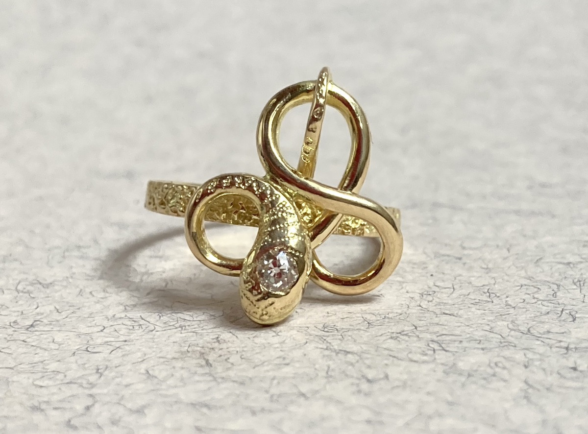 Gold And Diamond Snake Ring -photo-2