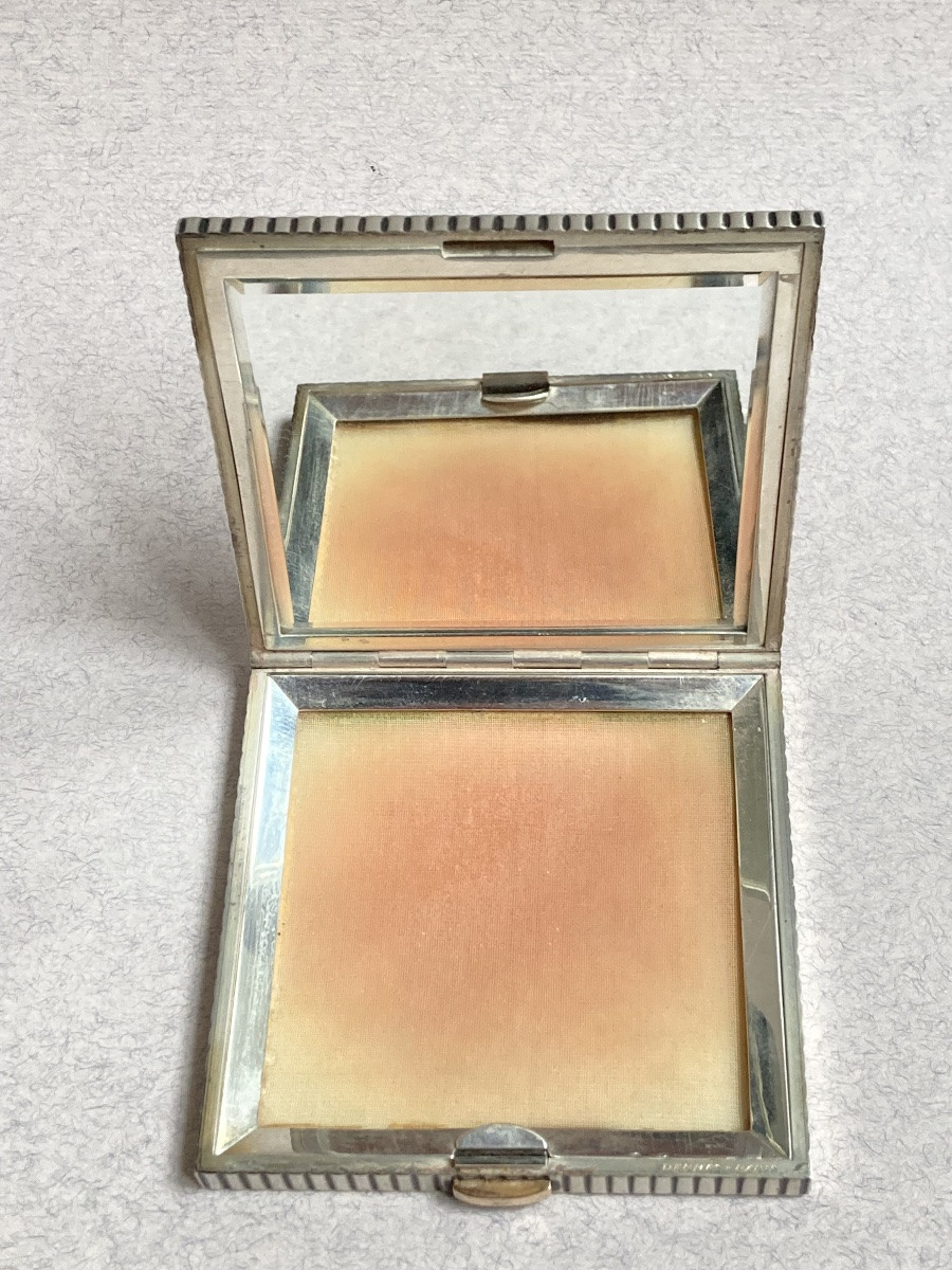 Hermès - Silver Powder Compact From The 1960s-photo-3