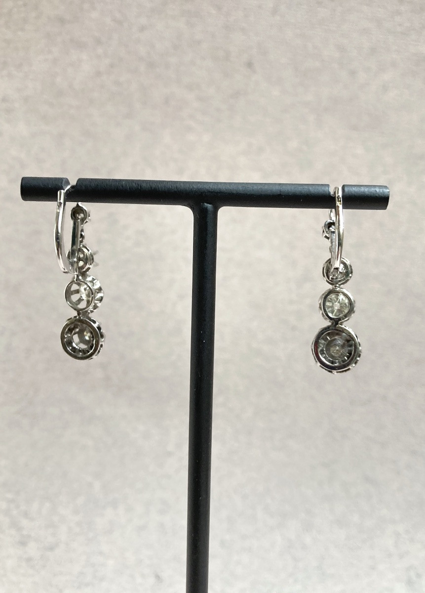 White Gold And Diamond Earrings -photo-3