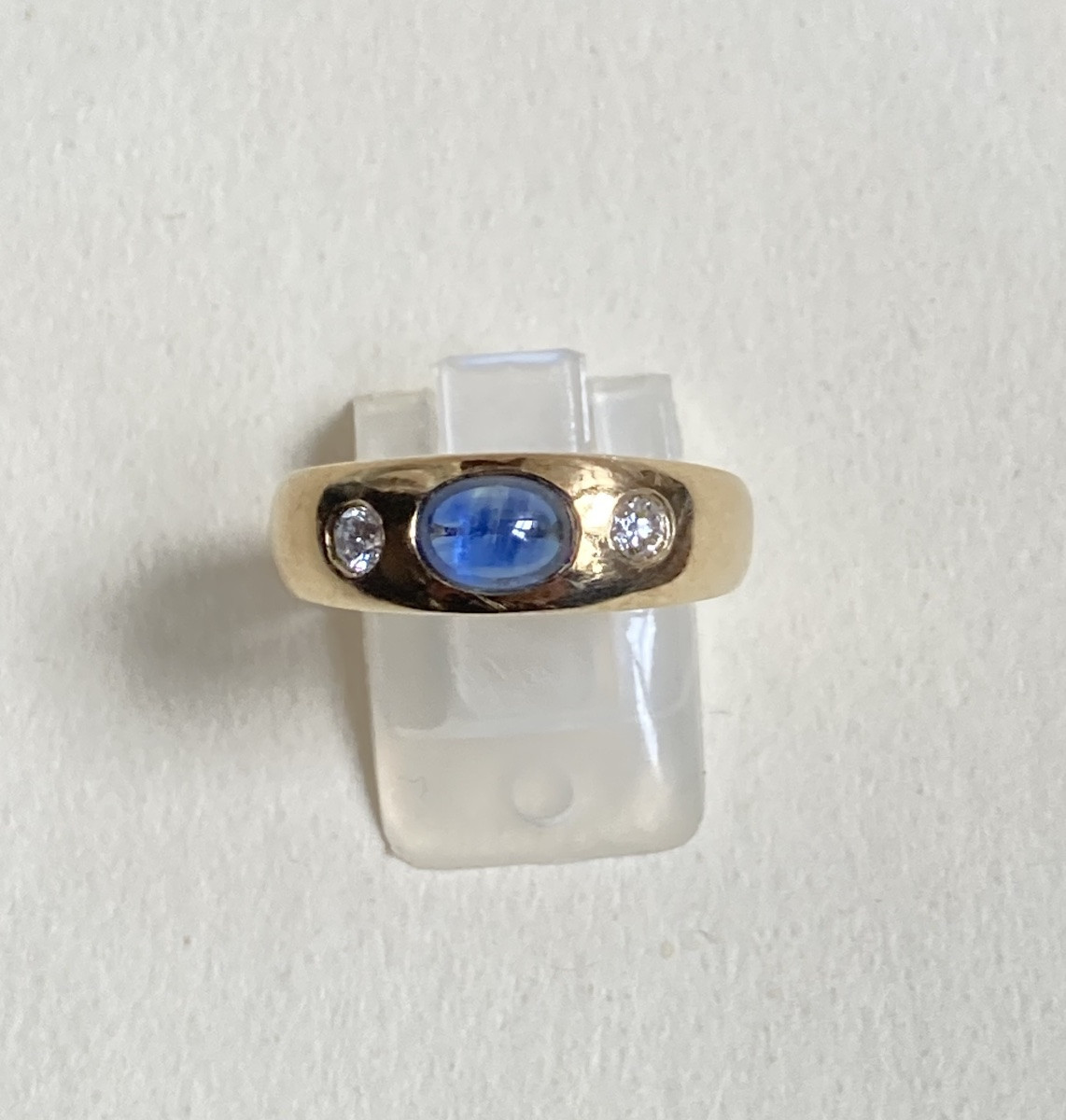 Bague en or saphir cabochon et diamants-photo-2