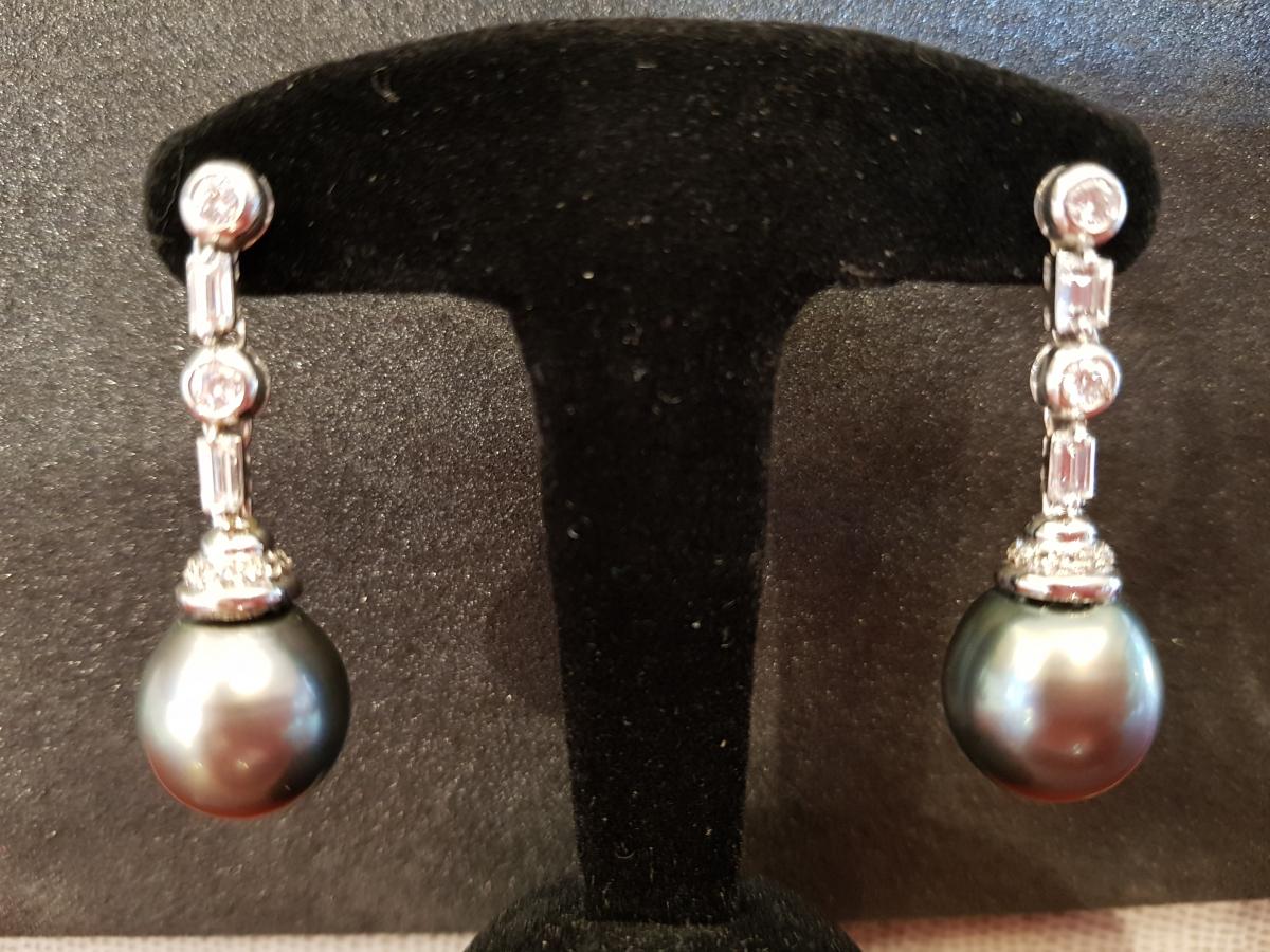 Paire  Boucles d'Oreille Or, Diamants et Perles de Tahiti 