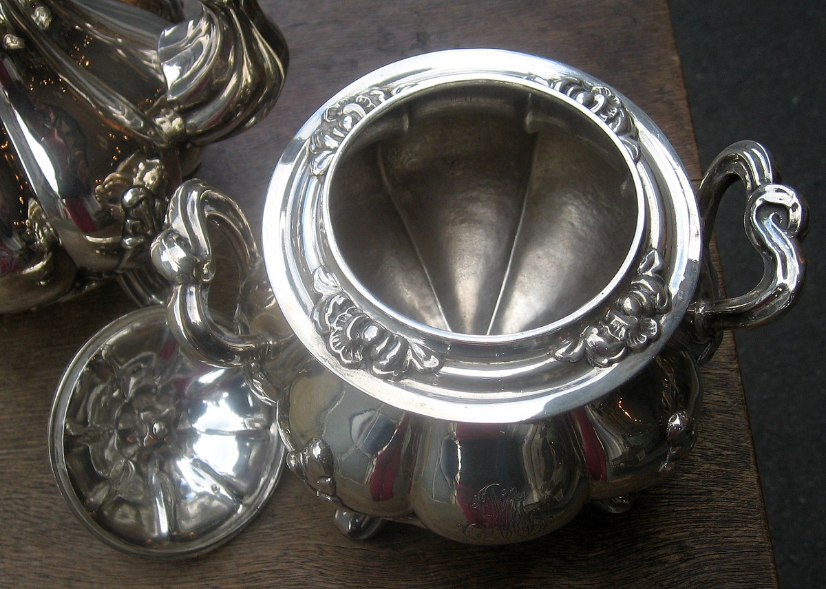 Coffee And Sugar In His Silver, Monograms-photo-3