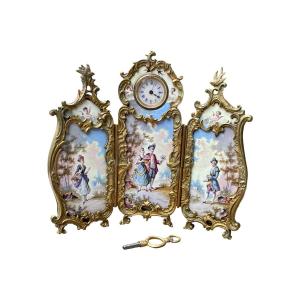 Vienna - Triptych Clock In Painted Enamel - Late 19th Century.