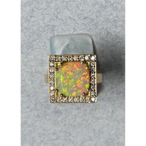 Gold Ring With Ethiopian Opal And Diamonds 