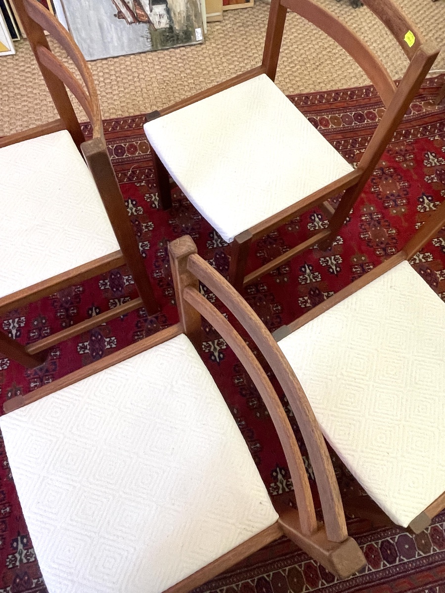 Série de Chaises Scandinaves -photo-2