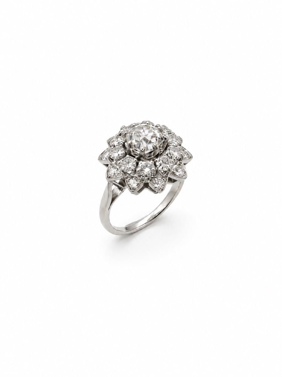 Daisy Diamond Ring In 18-karat White Gold And 950 Platinum