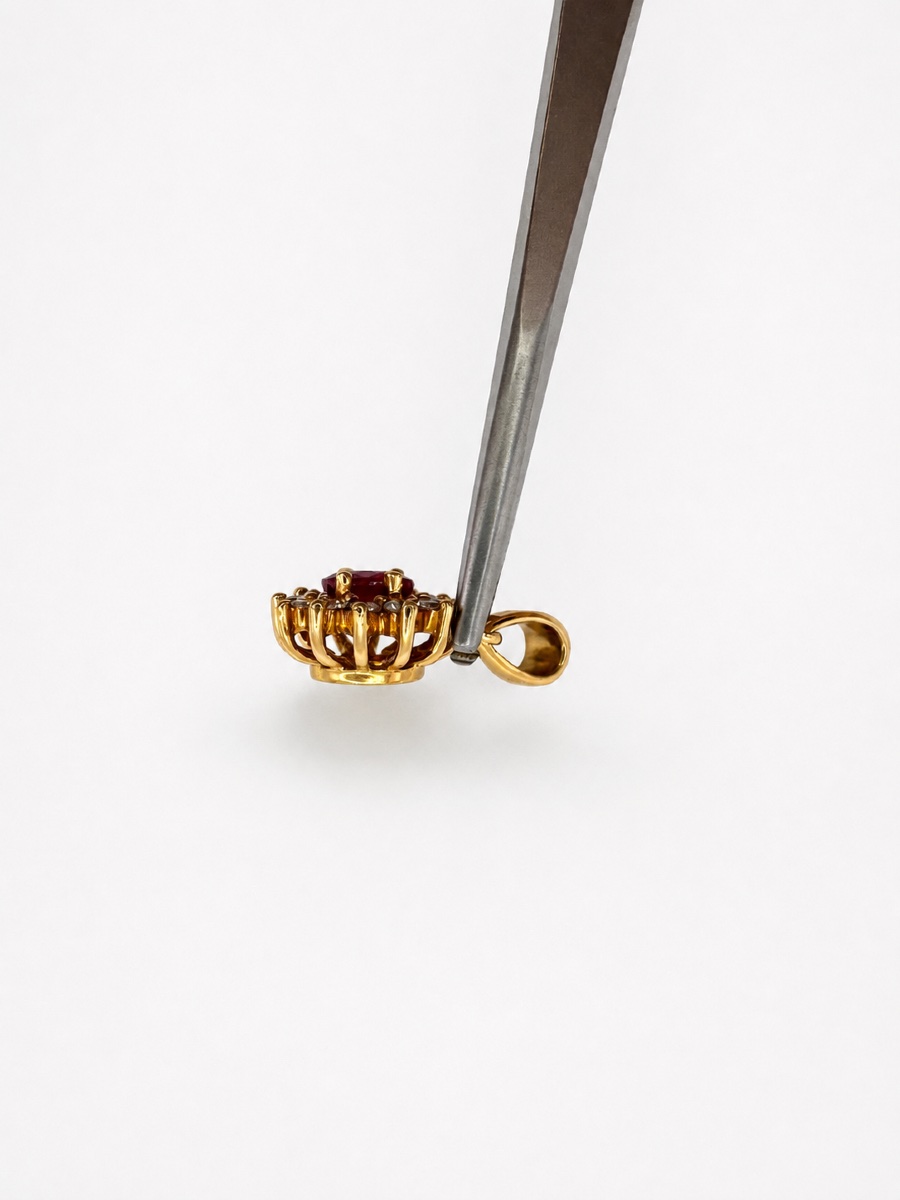 Ruby And Diamond Daisy Pendant, 18-karat Yellow Gold, 20th Century-photo-1