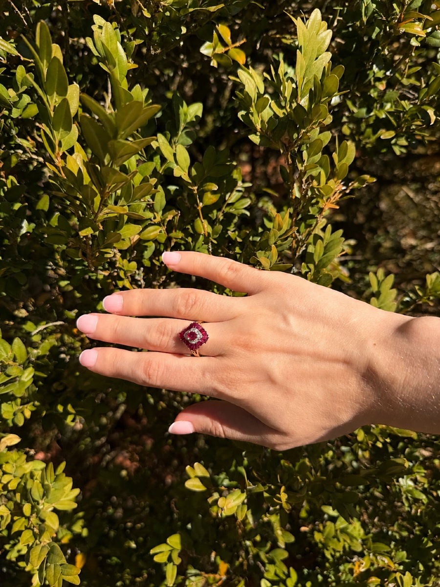 Bague rubis et diamants en or jaune 18 carats-photo-2