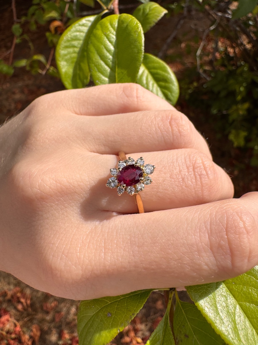 Ruby And Diamond Daisy Ring, 18-karat Yellow Gold, 20th Century-photo-2