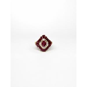 Bague rubis et diamants en or jaune 18 carats
