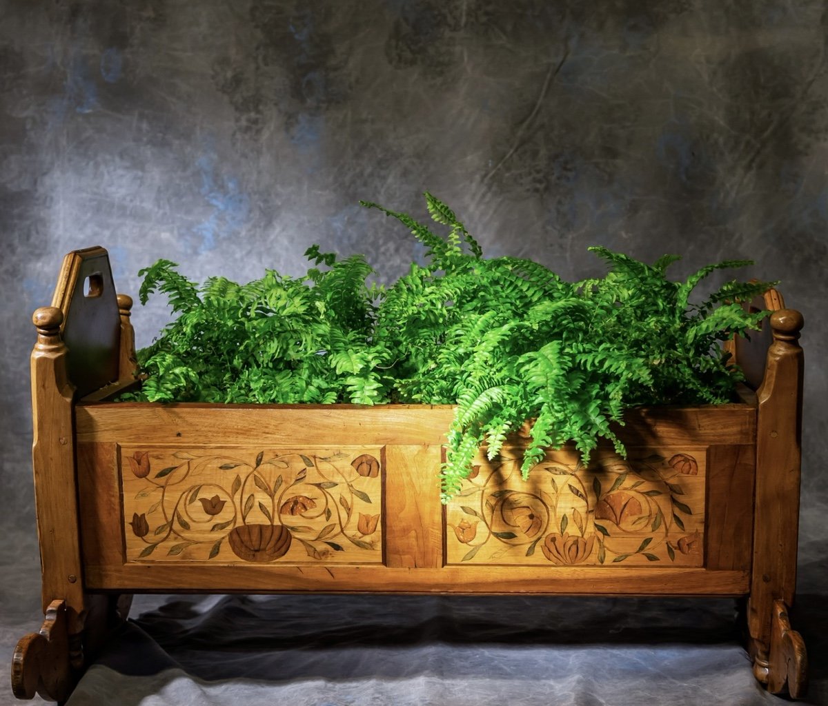 Inlaid Cradle Flowers And Coat Of Arms 18th-photo-2