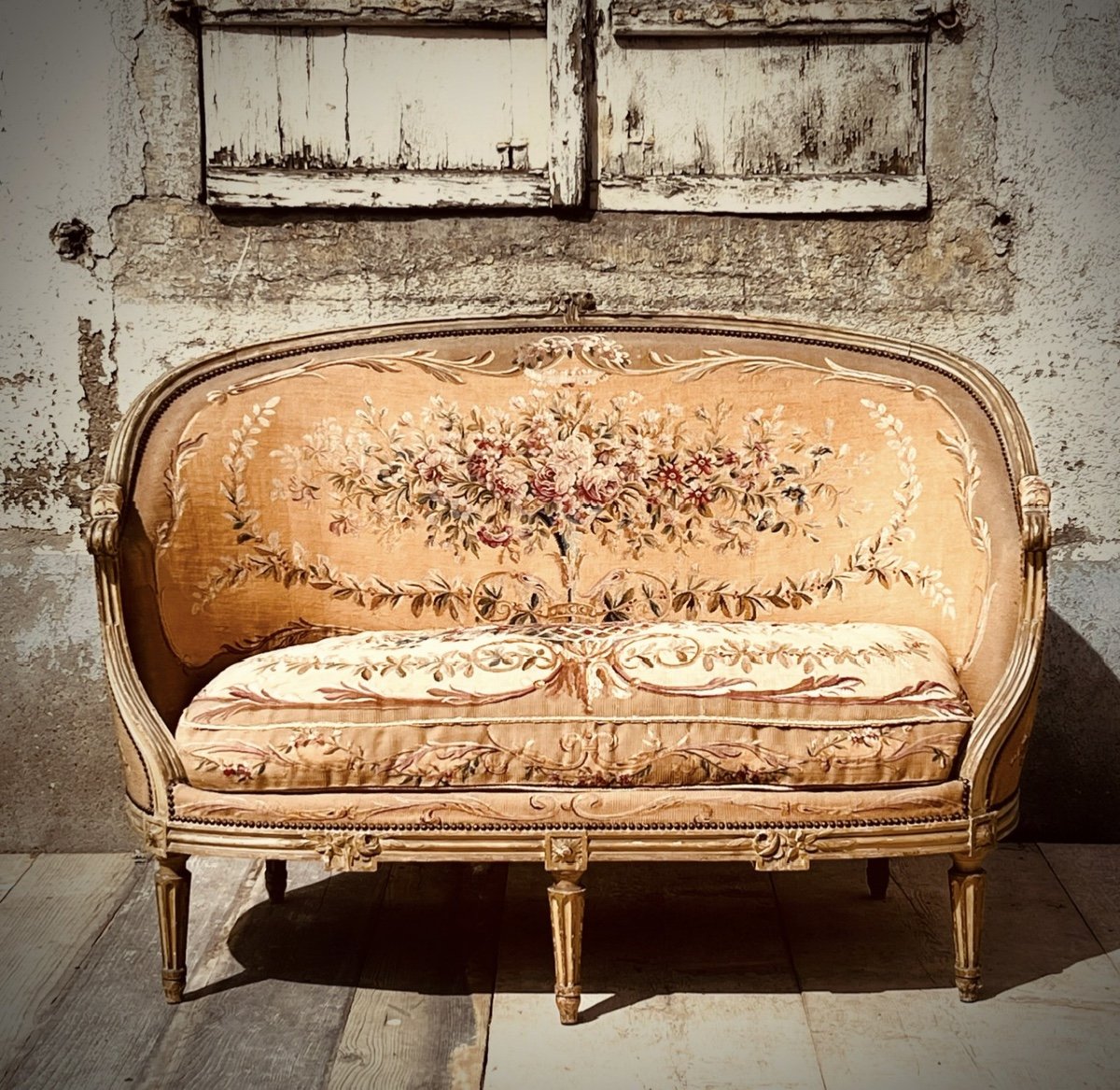 Gondola Sofa Flowers Tapestry Lacquered Woodwork