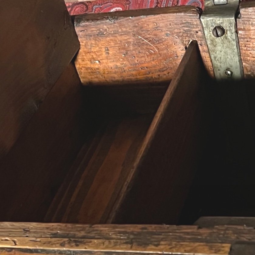 Chest With Pilasters Inlaid Decor Of 17th Century Architectures-photo-6