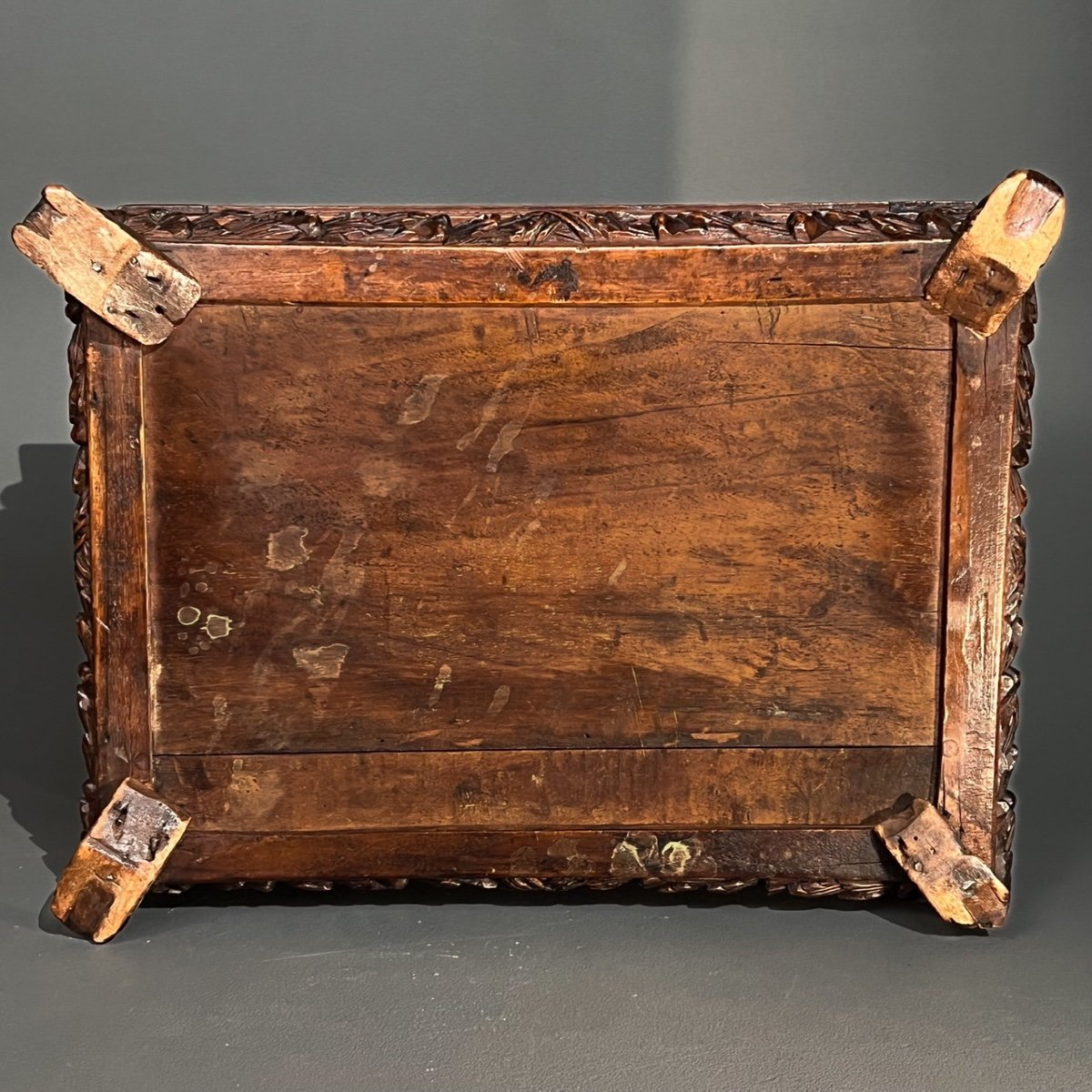 17th Century Carved Walnut Courtesy Or Wedding Box-photo-5