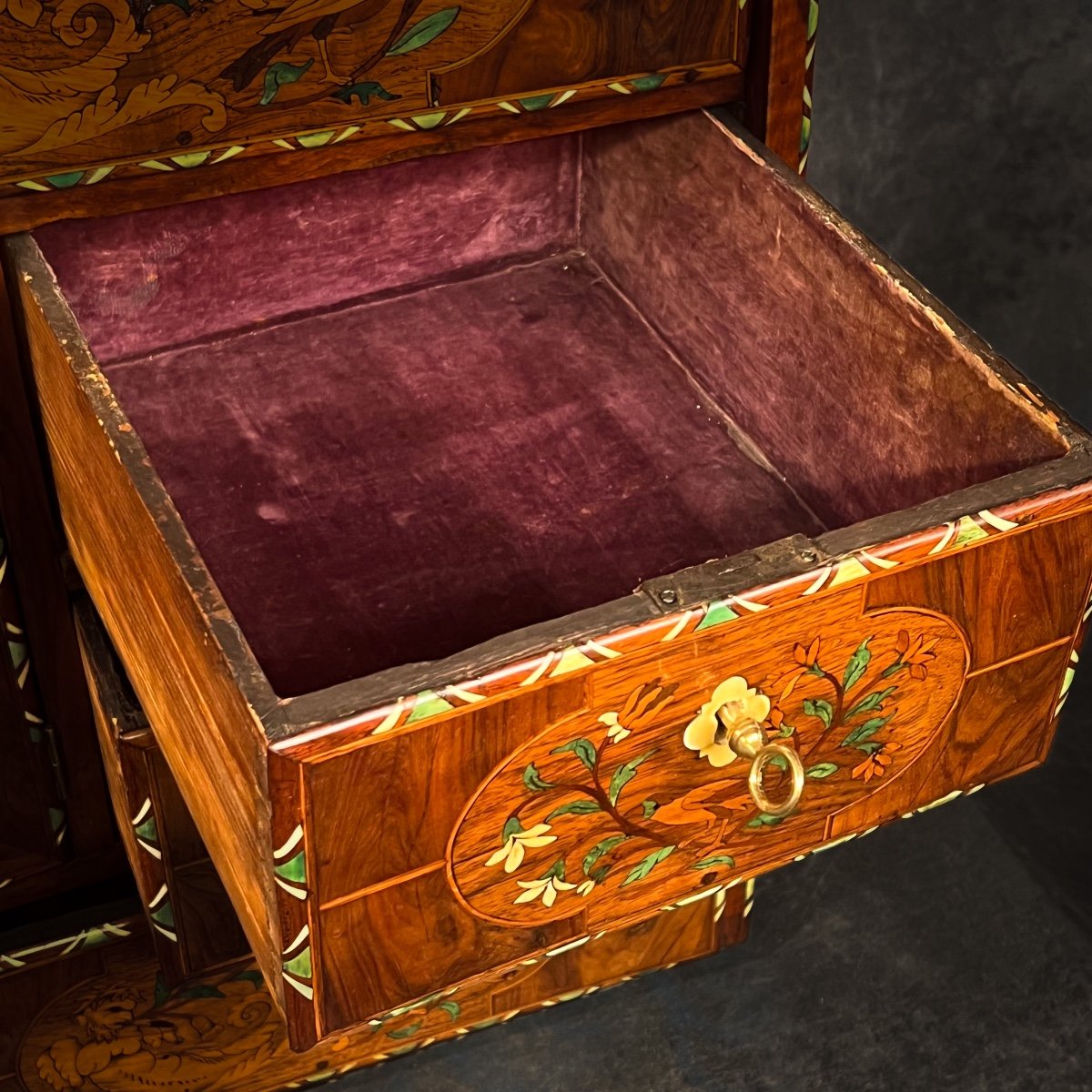 Cabinet Marqueterie Fleurs Et Oiseaux-photo-4