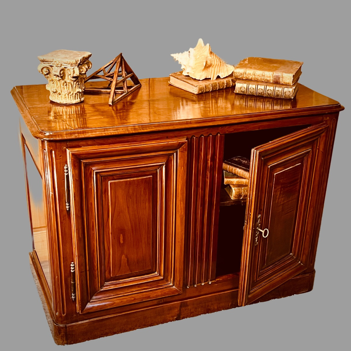 18th Century Fruitwood Plinth Buffet-photo-2