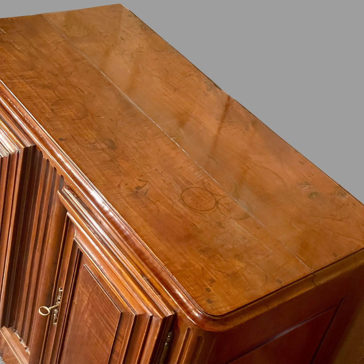 18th Century Fruitwood Plinth Buffet-photo-2