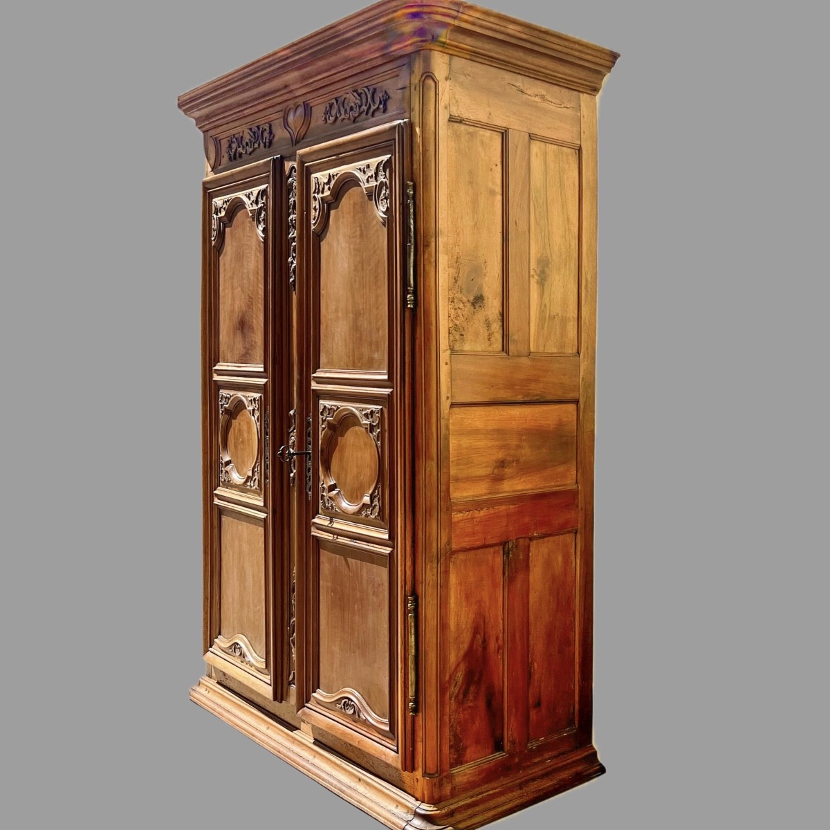 18th Century Walnut Wardrobe In Lyon-photo-2