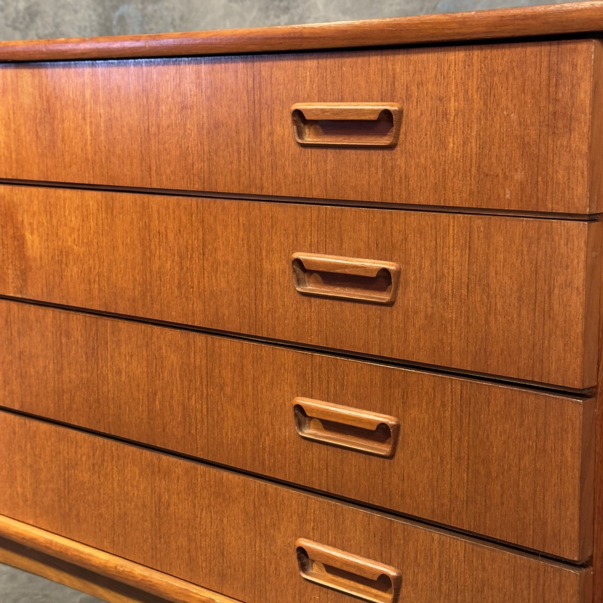 Vintage 4-drawer Teak Chest Of Drawers From The 60s -photo-2