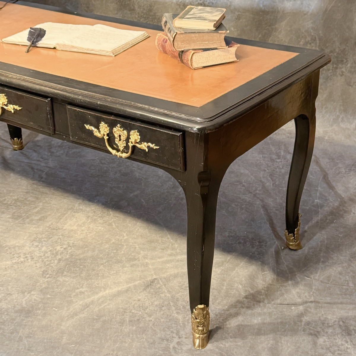 Flat Desk With 3 Drawers, 18th Century, Black Lacquered Wood-photo-1