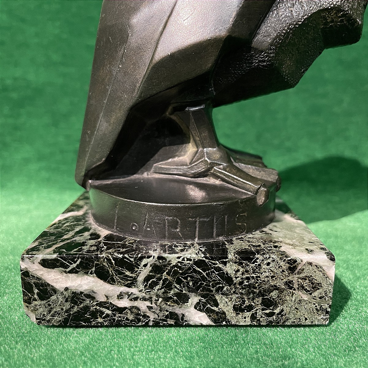 Pélican, sculpture en métal patine bronze  signée L.Artus-photo-2