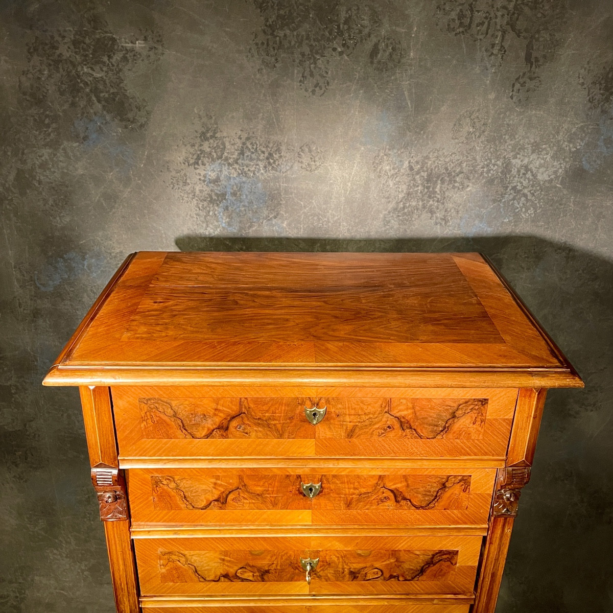 Semainier en Noyer, 19ème siècle.-photo-1