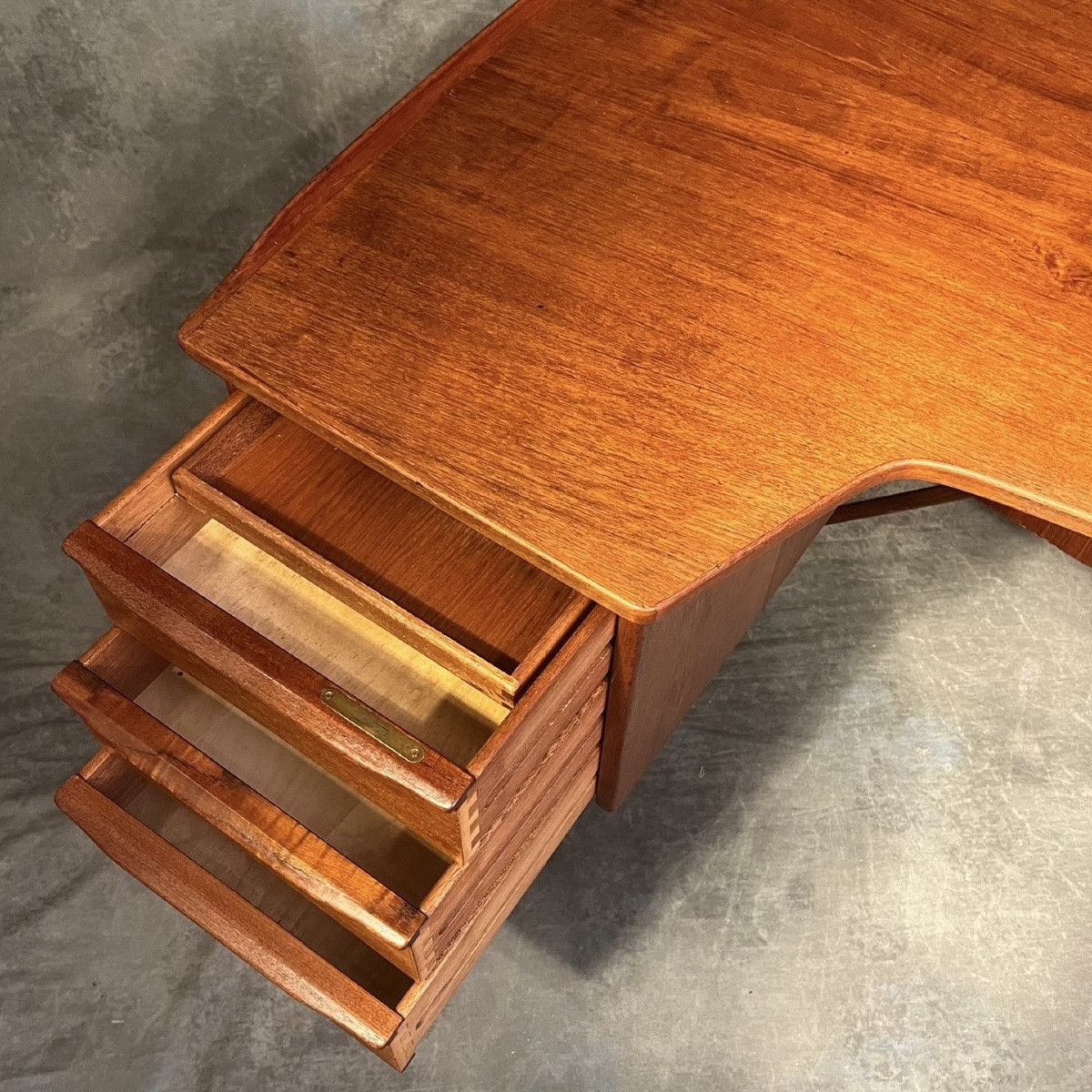 Bureau Scandinave  Années 60 teck Pieter Lovig Nielsen-photo-2