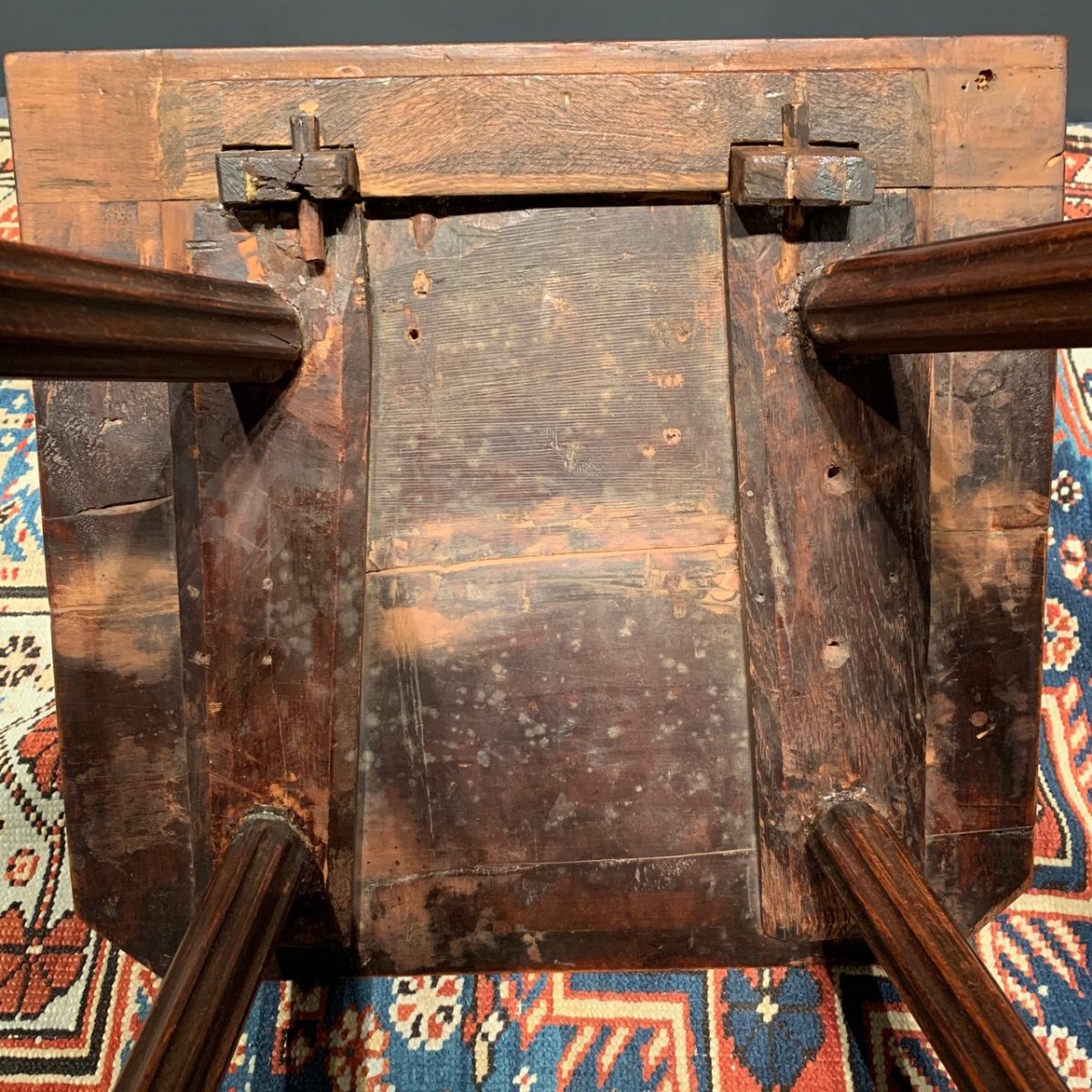 Alsatian Chair In Late 17th Century Walnut, Grotesque Decor And Eagle Heads-photo-1