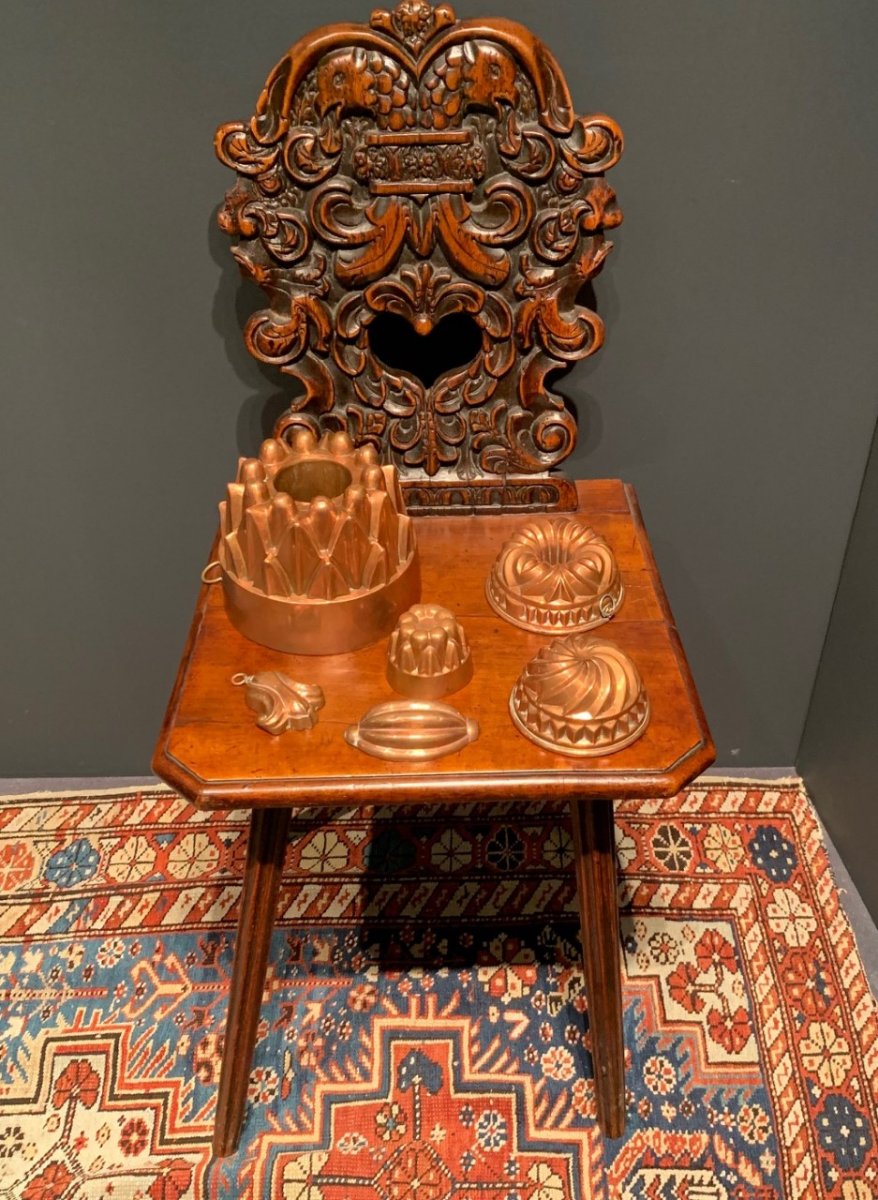 Alsatian Chair In Late 17th Century Walnut, Grotesque Decor And Eagle Heads