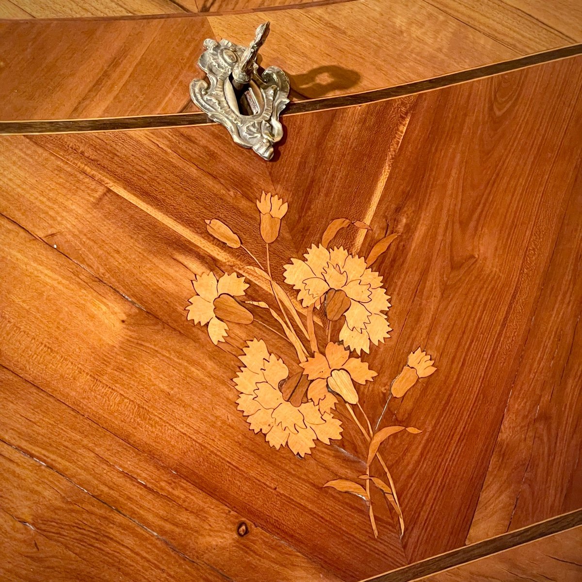 Small Inlaid Donkey Bone Secretary-photo-4