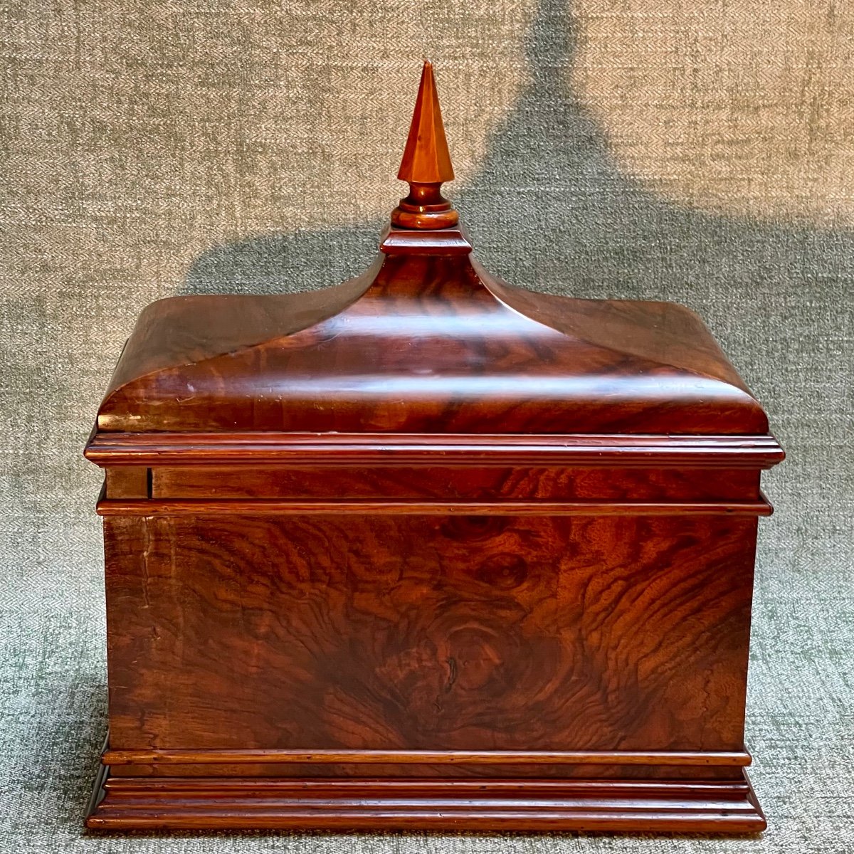 Nineteenth Master's Cabinet Secret Box-photo-4