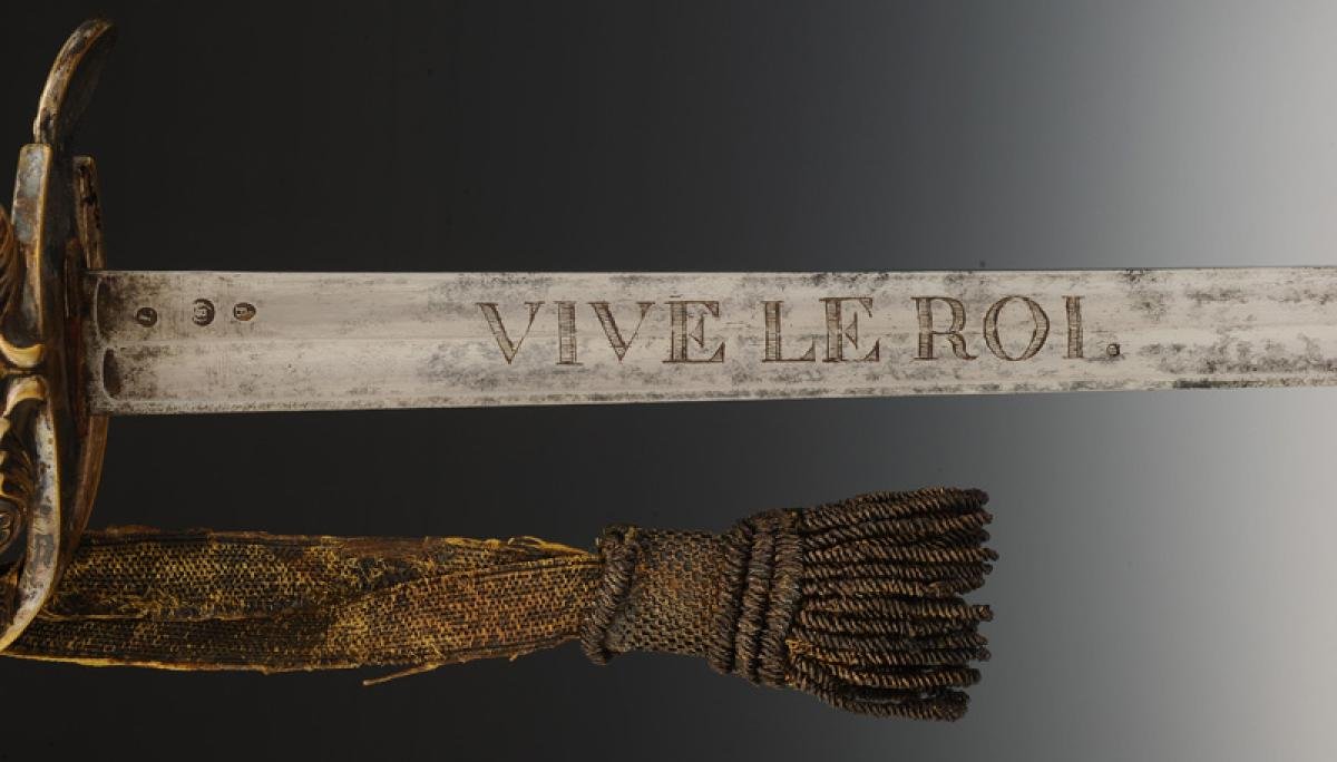 SABRE DE RÉCOMPENSE ET PLAQUE DE CEINTURON, DIT « DES PAROISSES », Restauration-photo-4