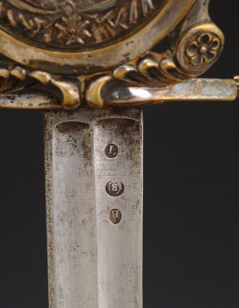 SABRE DE RÉCOMPENSE ET PLAQUE DE CEINTURON, DIT « DES PAROISSES », Restauration-photo-5