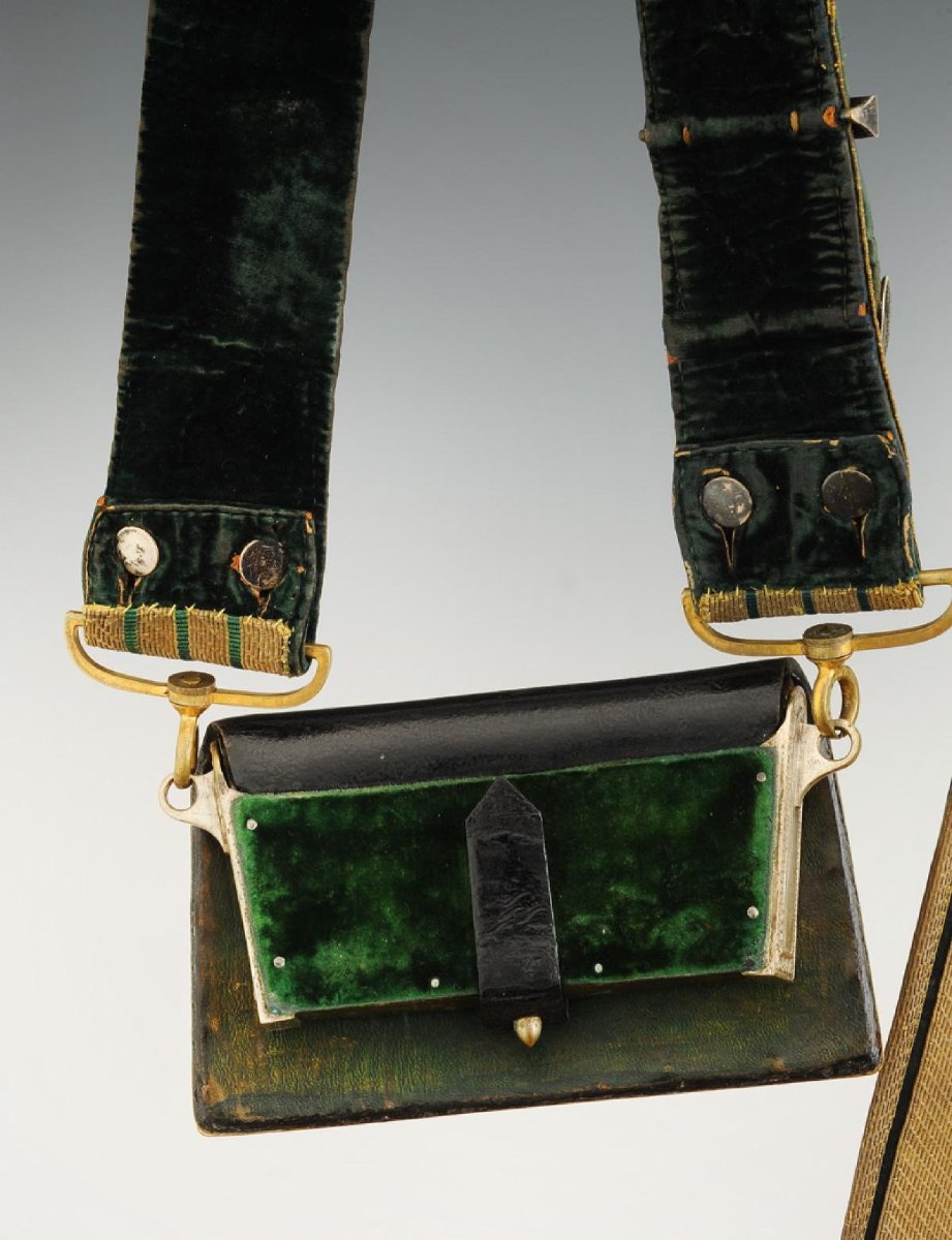 GIBERNE ET SABRETACHE DE GRANDE TENUE D'OFFICIER DES GUIDES GARDE IMPÉRIALE, Second Empire-photo-2