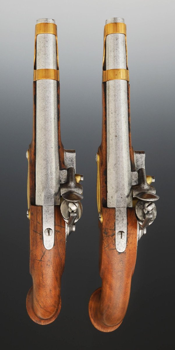 PAIRE DE PISTOLETS DES GARDES DU CORPS DE LA COMPAGNIE DE NOAILLES, MAISON DU ROI, 1816-photo-2