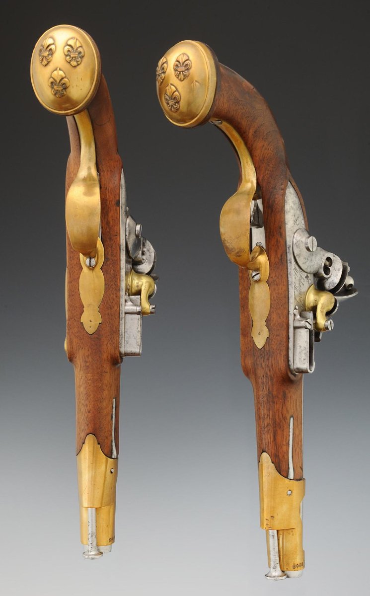 PAIRE DE PISTOLETS DES GARDES DU CORPS DE LA COMPAGNIE DE NOAILLES, MAISON DU ROI, 1816-photo-4