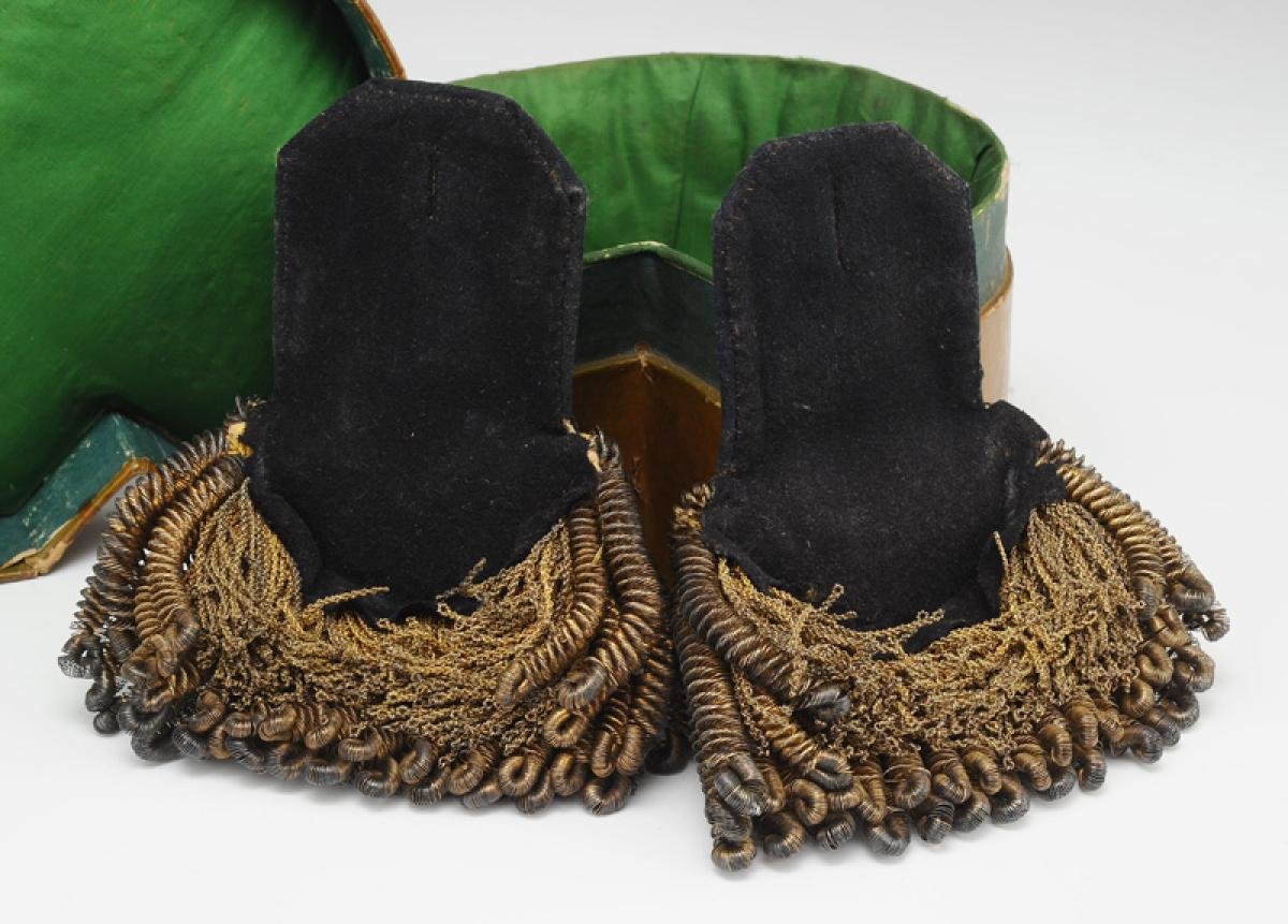 PAIRE D'ÉPAULETTES DE GÉNÉRAL DE BRIGADE, règlement du 1er Vendemiaire An XII, Premier Empire-photo-4