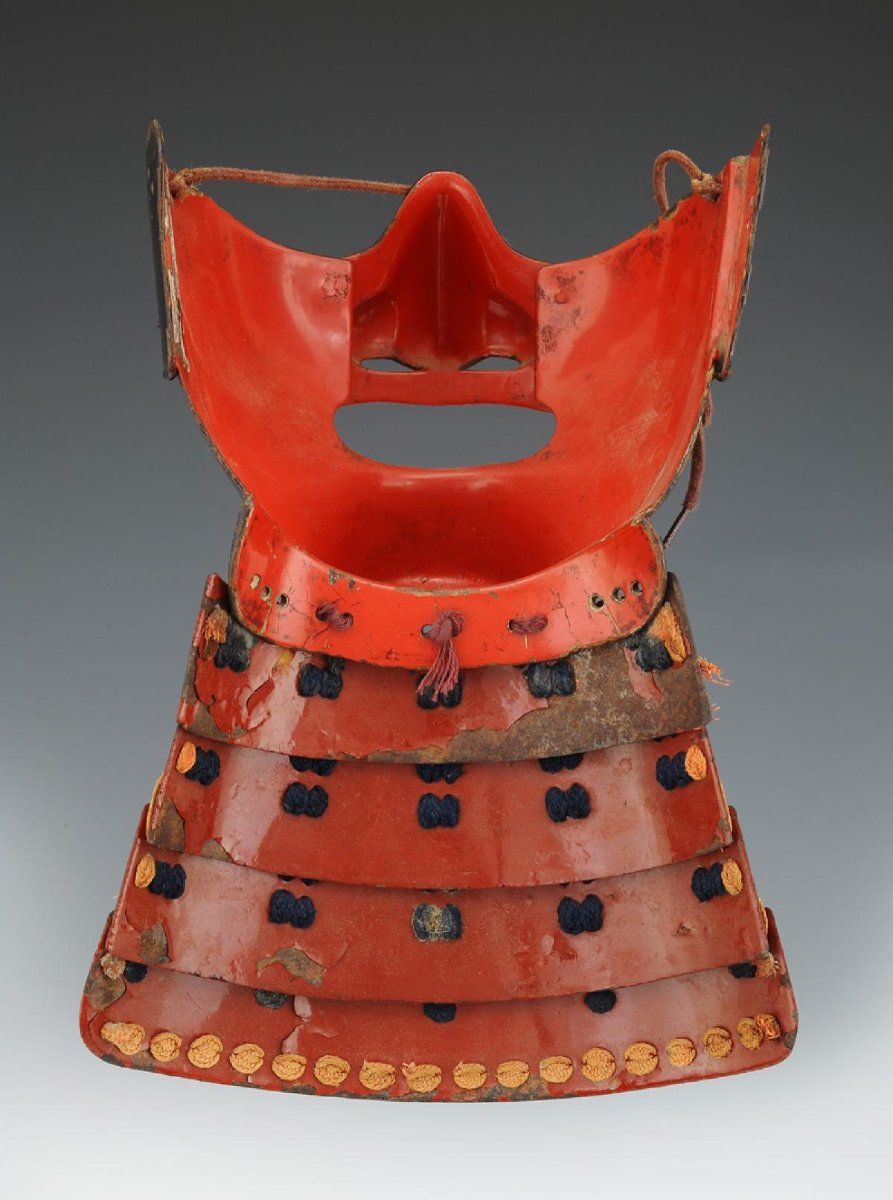 ARMURE JAPONAISE DE TYPE TETSU KURO URASHI NURI GOMAIDŌ GUSOKU, ÈRE EDO, Milieu XIXème siècle.-photo-3