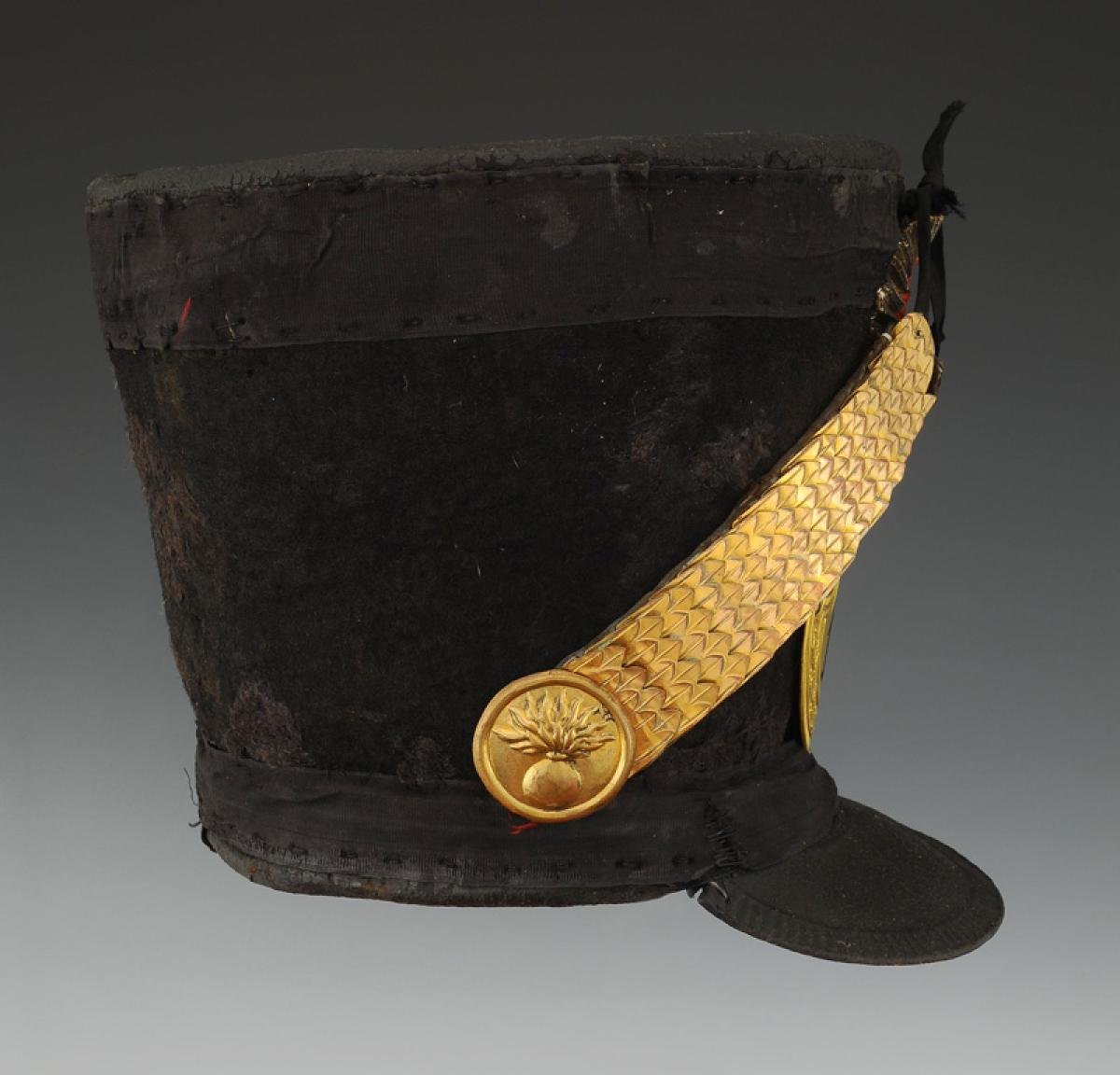 SHAKO D'OFFICIER SUBALTERNE DE GRENADIER DU 120ème RÉGIMENT D'INFANTERIE DE LIGNE, modèle 1812,-photo-4