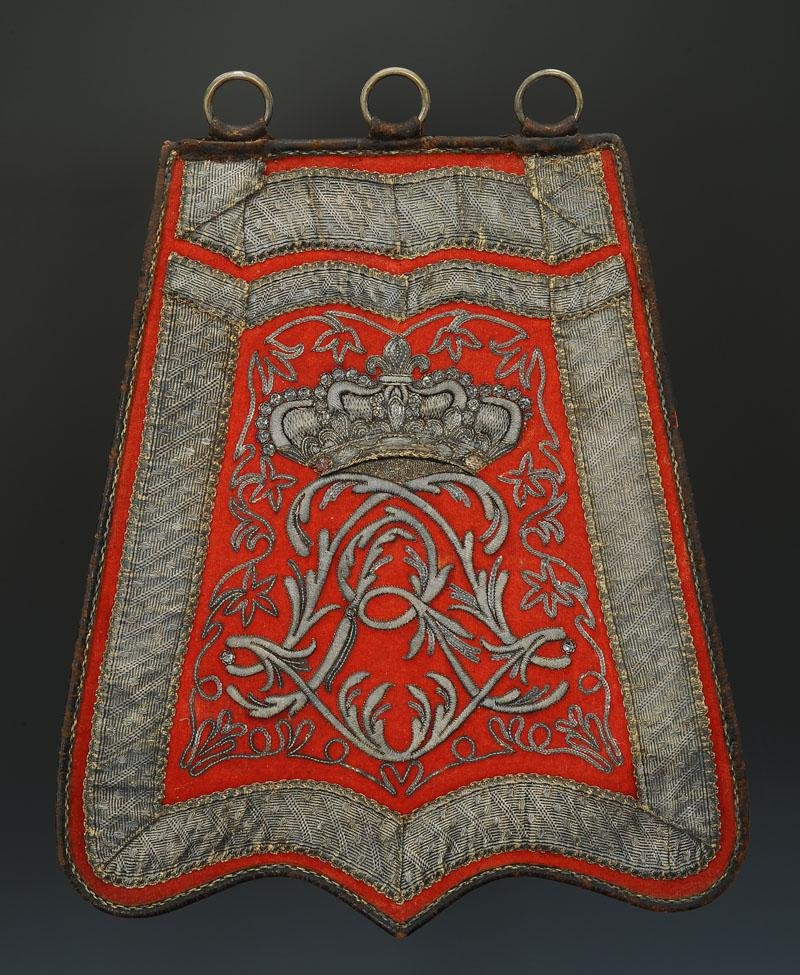 SABRETACHE D'OFFICIER DE HUSSARDS DU RÉGIMENT DE BERCHENY, MODÈLE 1767, ANCIENNE MONARCHIE-photo-2