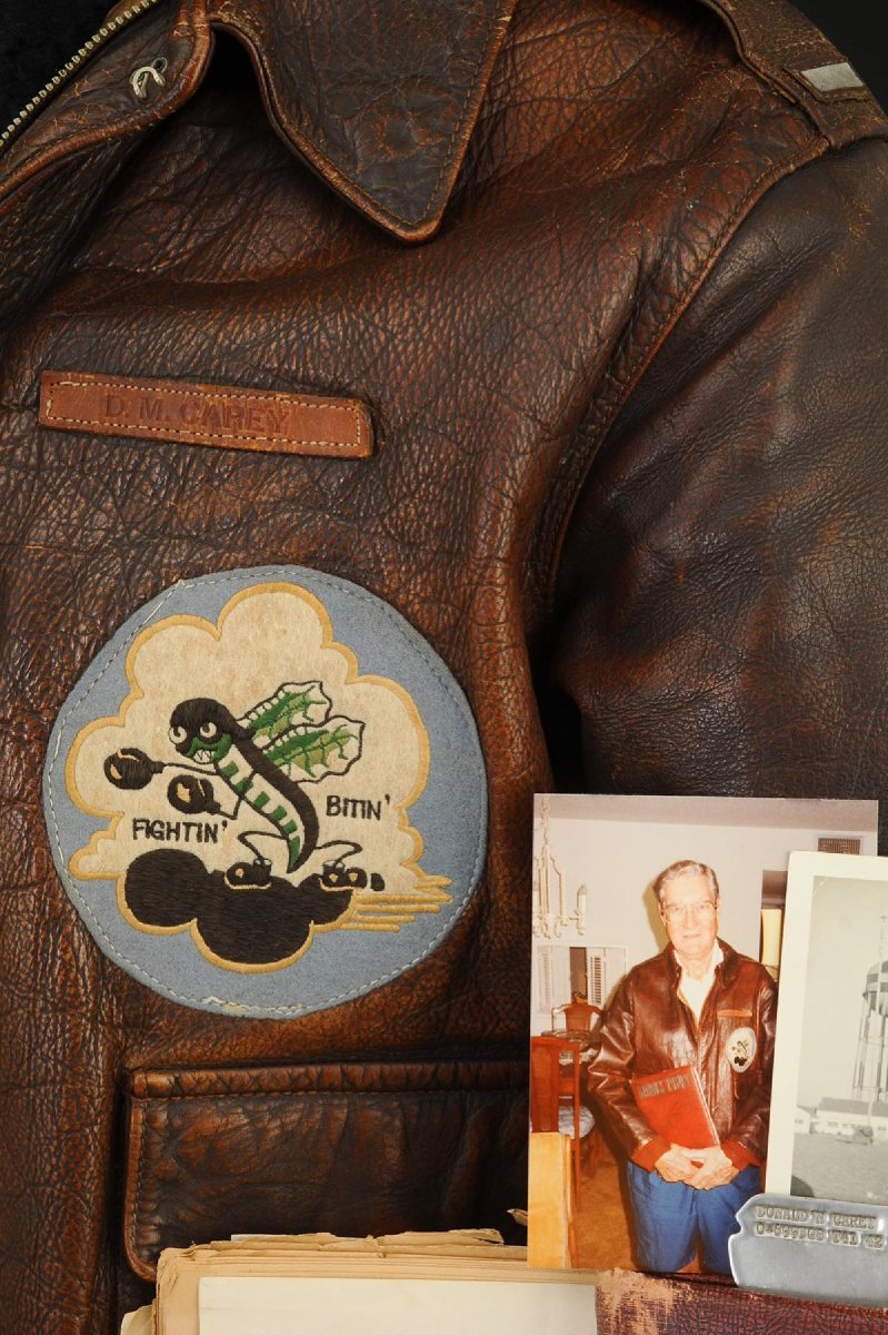 BLOUSON A2 US D'UN PILOTE QUI PARTICIPA AUX BOMBARDEMENTS PRÉPARATIFS DU D-DAY-photo-2