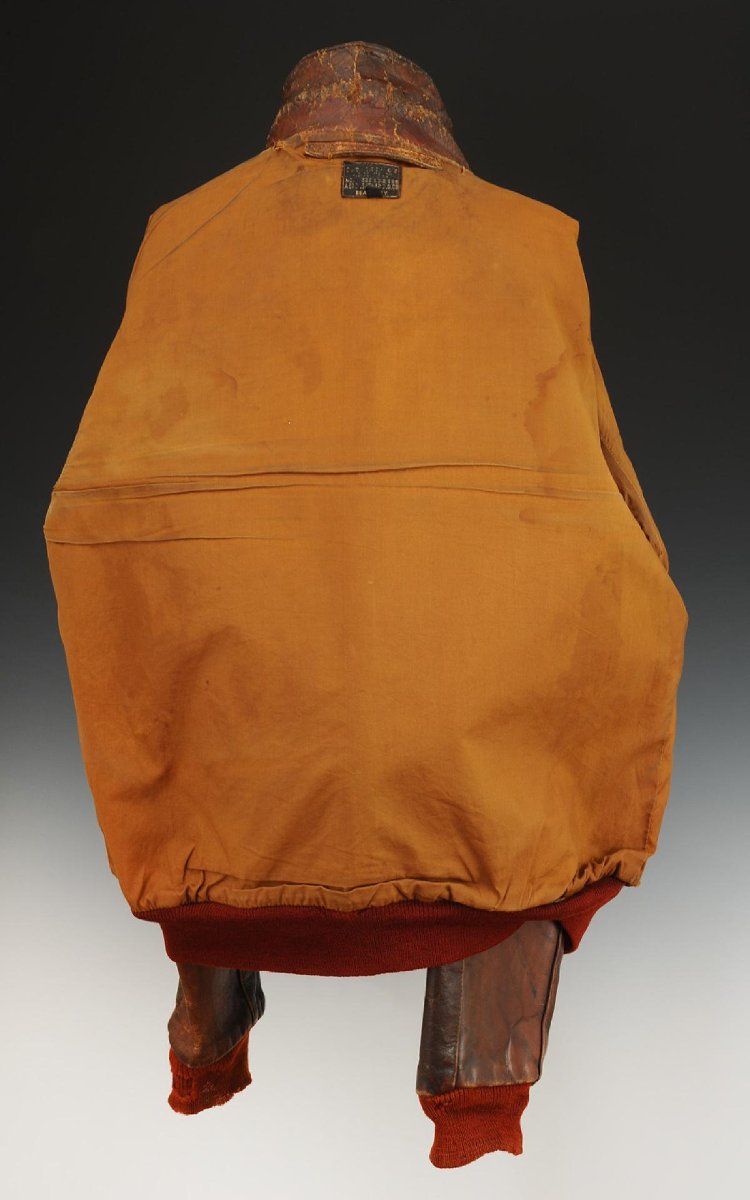 BLOUSON A2 US D'UN PILOTE QUI PARTICIPA AUX BOMBARDEMENTS PRÉPARATIFS DU D-DAY-photo-7