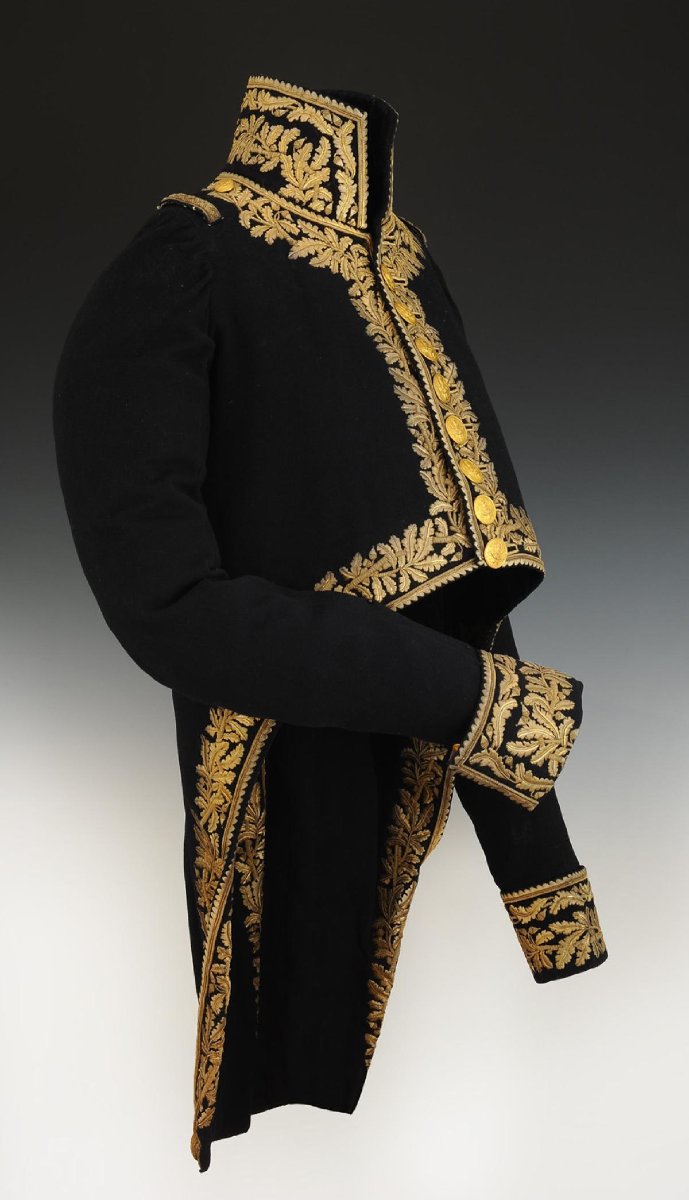 HABIT DE PETIT UNIFORME DE GÉNÉRAL DE DIVISION, attribué à Joseph Bonaparte roi d'Espagne 1813-photo-2