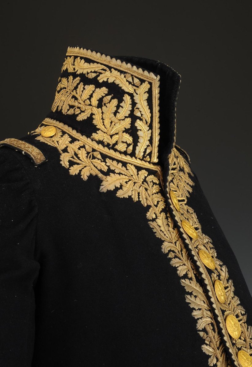 HABIT DE PETIT UNIFORME DE GÉNÉRAL DE DIVISION, attribué à Joseph Bonaparte roi d'Espagne 1813-photo-1
