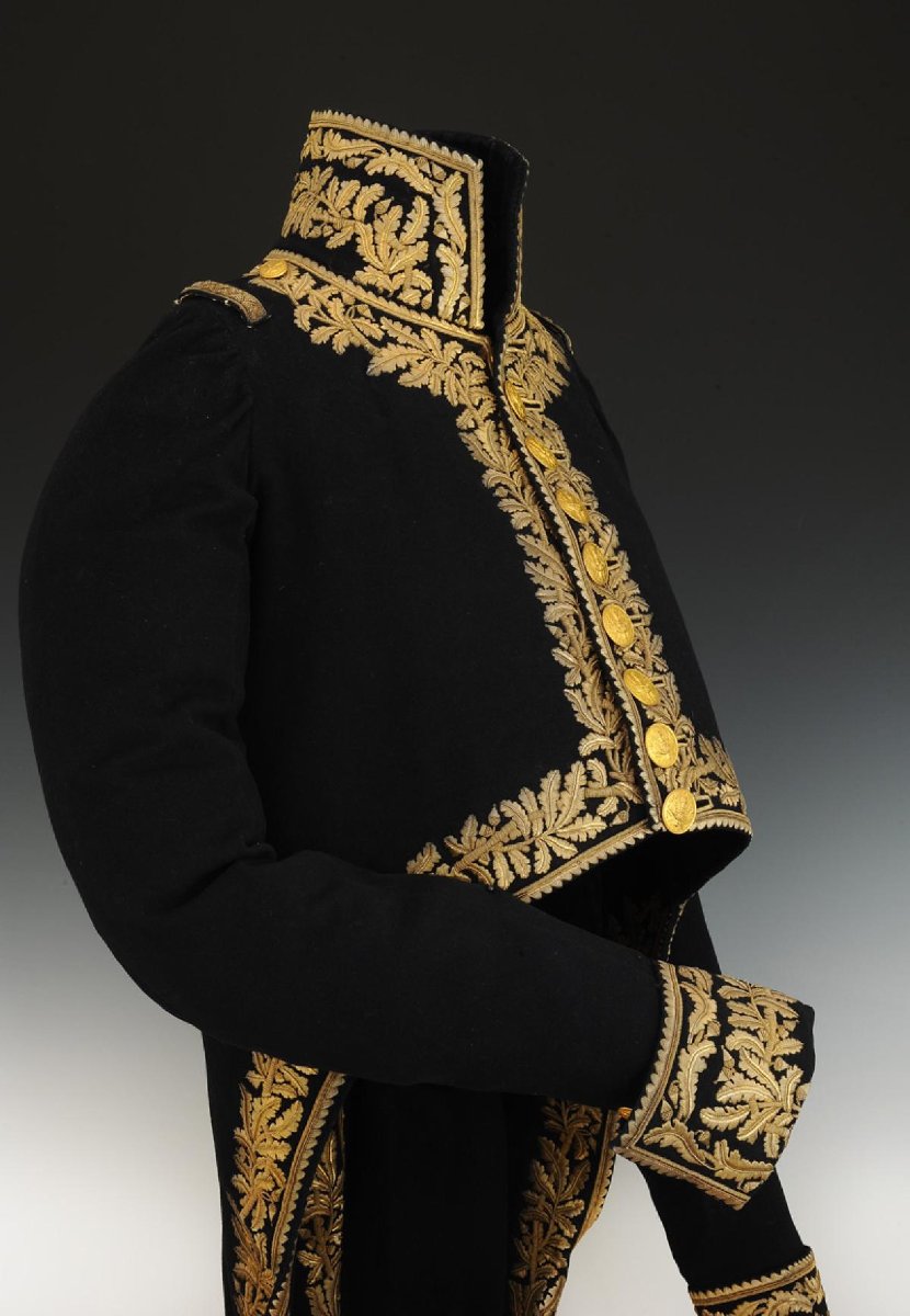 HABIT DE PETIT UNIFORME DE GÉNÉRAL DE DIVISION, attribué à Joseph Bonaparte roi d'Espagne 1813-photo-2