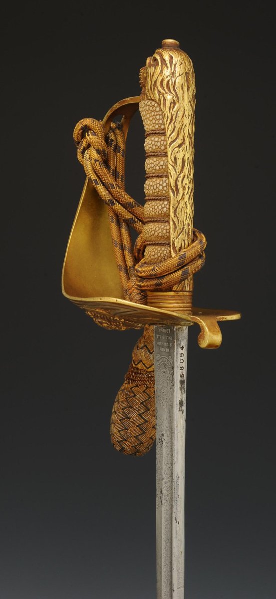 SABRE D'OFFICIER DE LA MARINE INDIENNE AYANT APPARTENU AU COMMANDER HEDLEY VICARS BANFIELD-photo-7