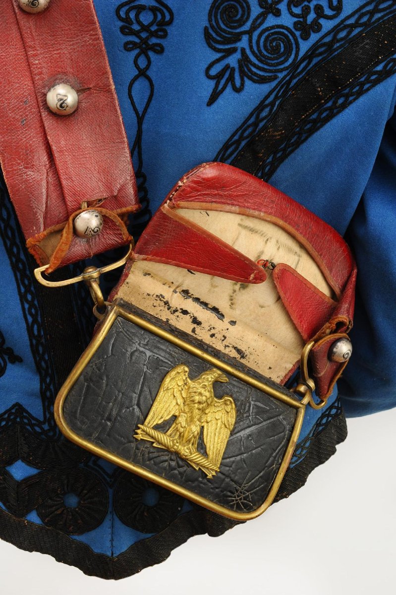 UNIFORME D'OFFICIER DE CHASSEURS D'AFRIQUE, Second Empire - Troisième République.-photo-4