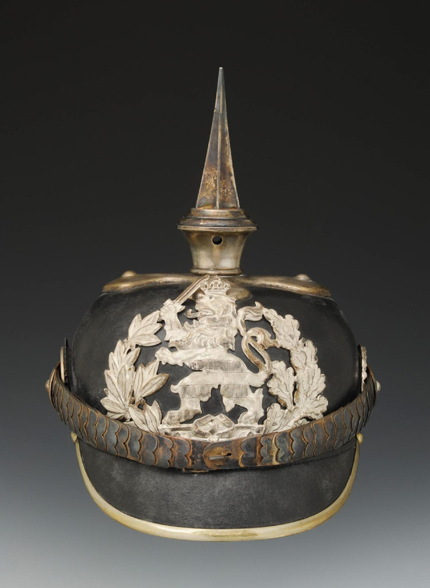 CASQUE À POINTE D'OFFICIER DU 23ème - 24ème RÉGIMENT DE DRAGONS DU GRAND-DUCHÉ DE HESSEN-DARMST