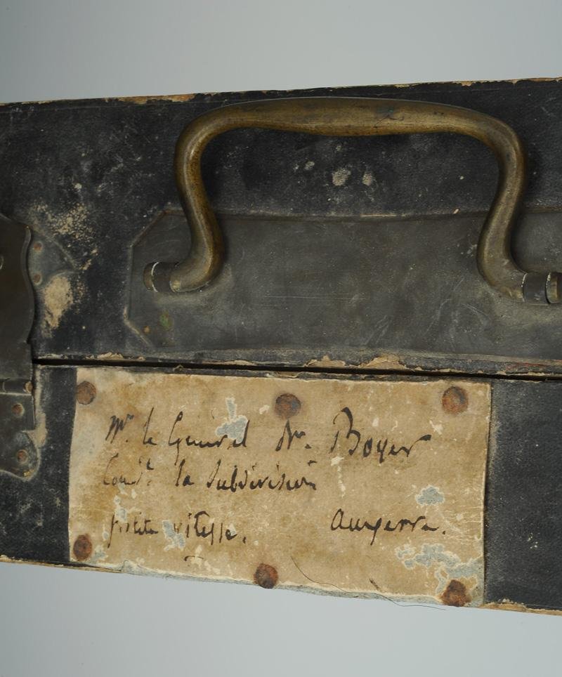 CASQUE D'OFFICIER DE CUIRASSIERS, modèle 1845, DANS SA BOÎTE DE TRANSPORT, Momarchie de Juillet-photo-7