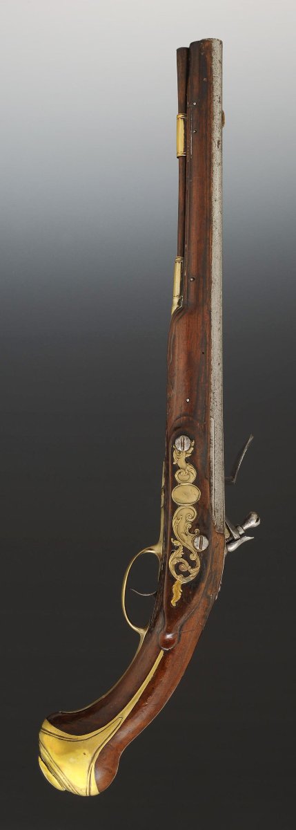 Officer's Saddle Pistol, Pre-regulation Model, Circa 1730. 34636-photo-3